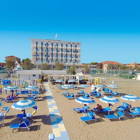 Hotel Mareblu سينِغاليا المظهر الخارجي الصورة