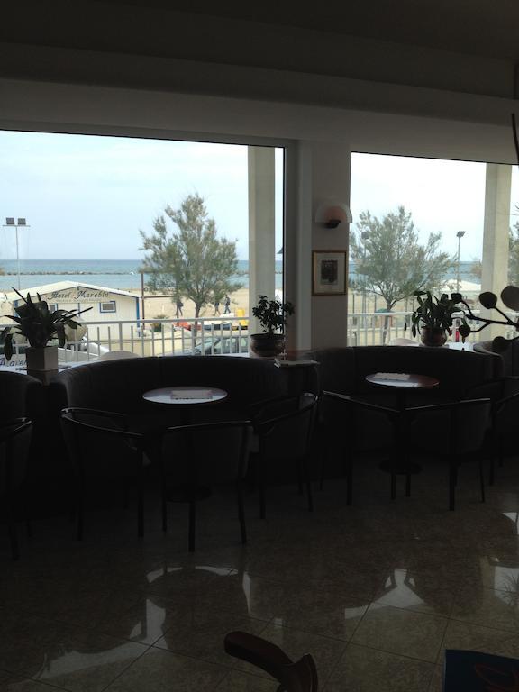 Hotel Mareblu سينِغاليا المظهر الخارجي الصورة