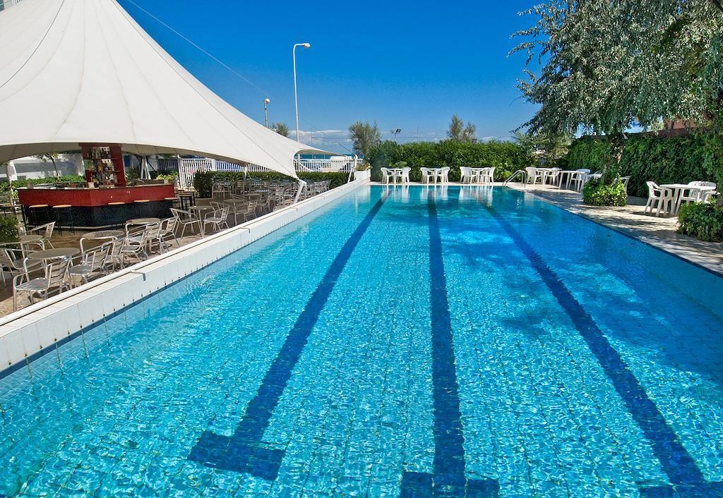 Hotel Mareblu سينِغاليا المظهر الخارجي الصورة