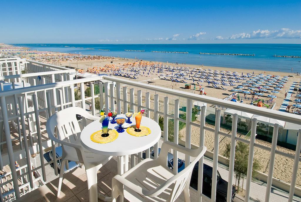 Hotel Mareblu سينِغاليا المظهر الخارجي الصورة