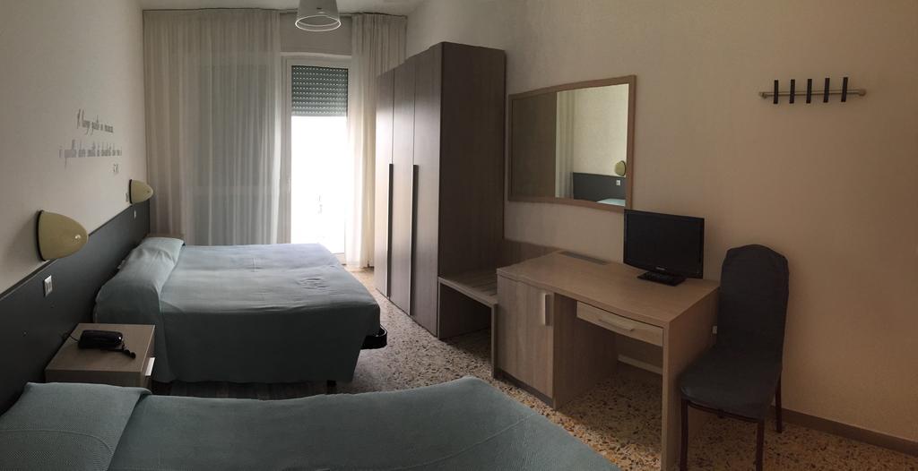 Hotel Mareblu سينِغاليا المظهر الخارجي الصورة